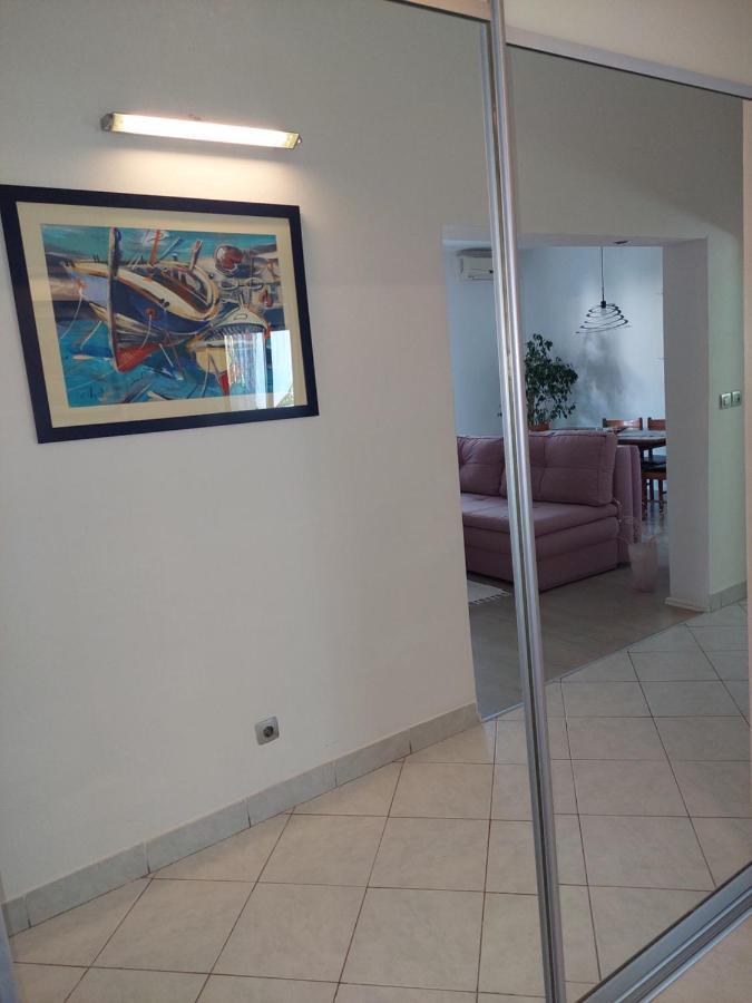 Near The Beach Pula Exterior photo