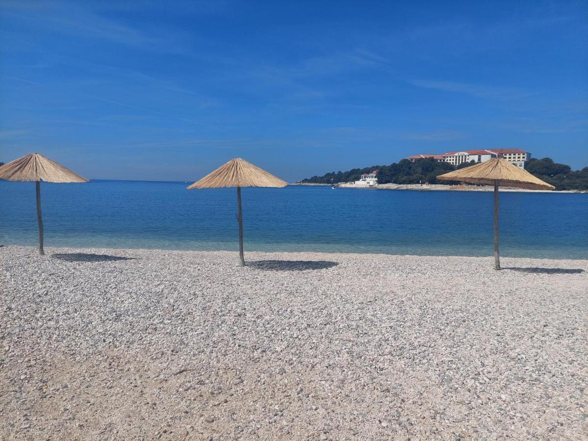Near The Beach Pula Exterior photo